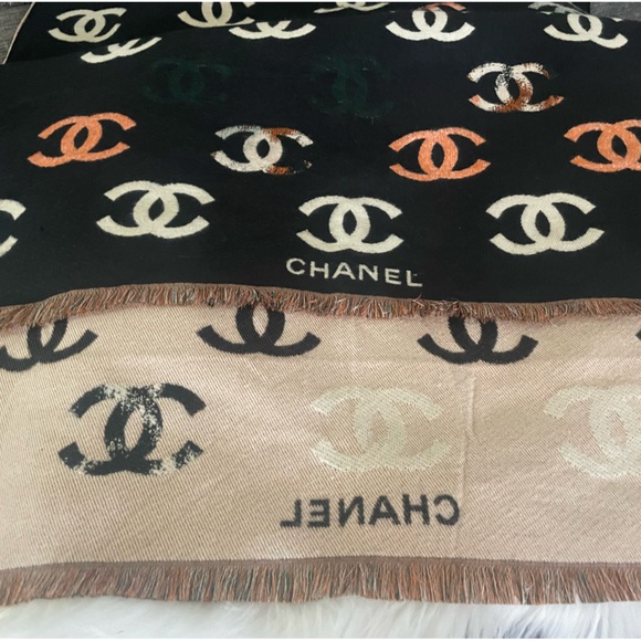 CC Reversible scarf/shawl - Picture 4 of 9